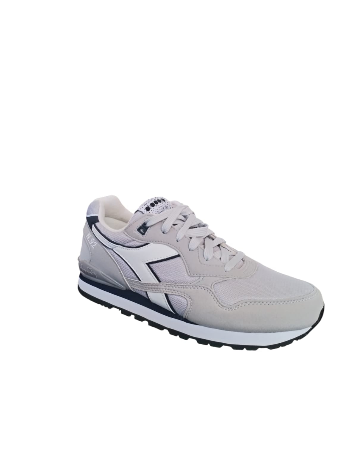 Diadora