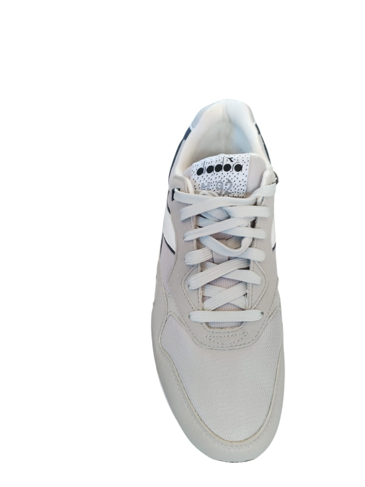 Diadora