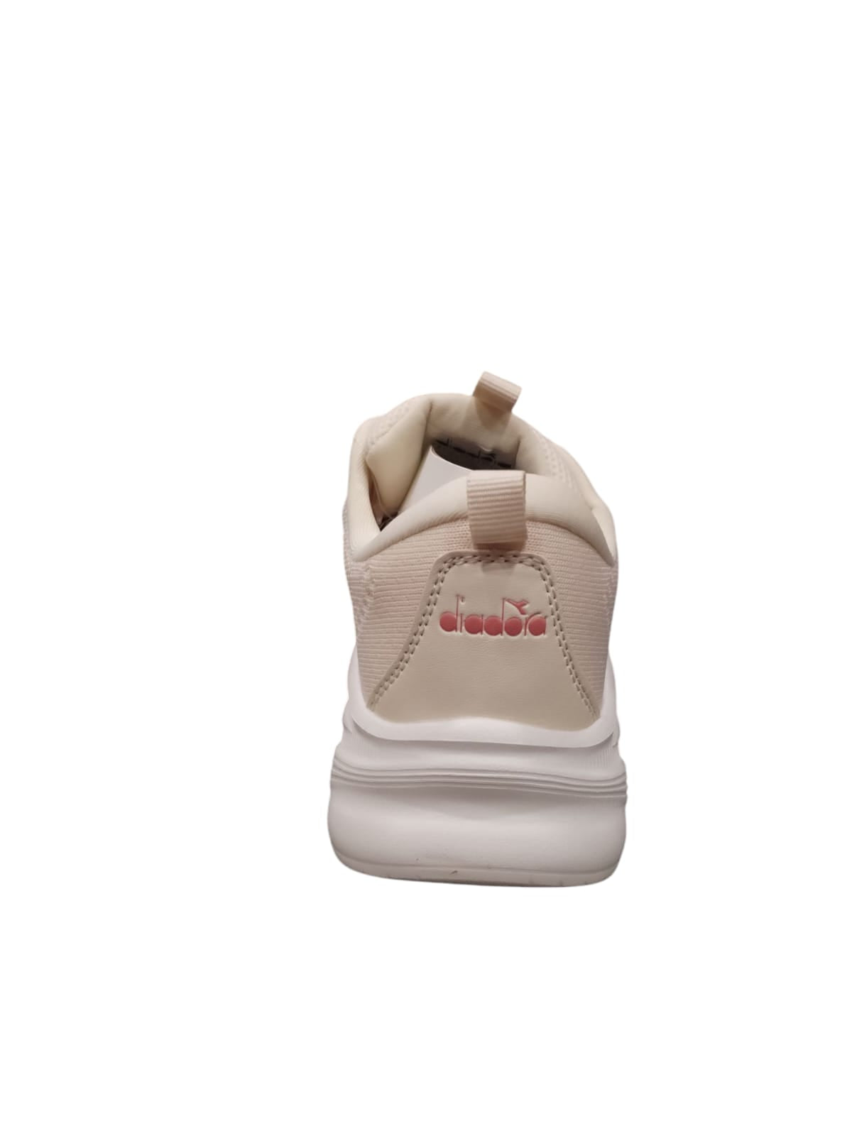 Diadora