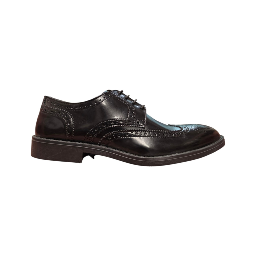 Scarpa brogue elegante con traforature nera