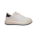 Ferrè sneaker bianca con dettagli blu navy