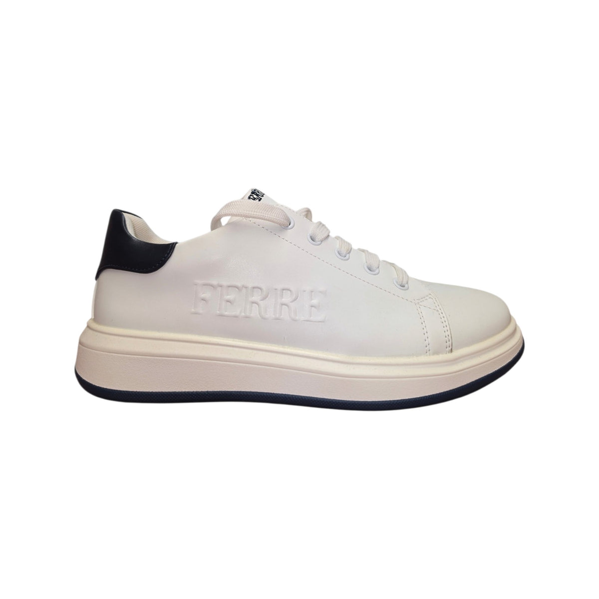 Ferrè sneaker bianca con dettagli blu navy