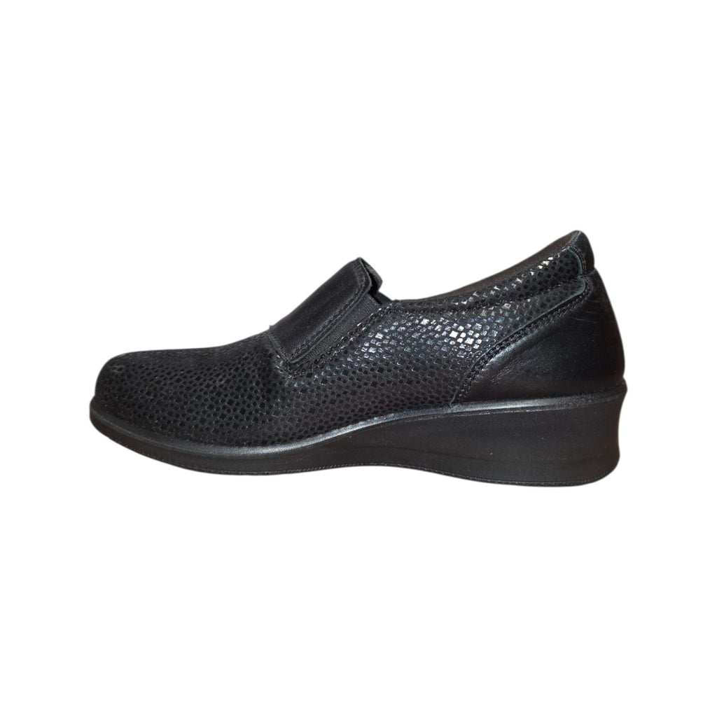 Laura Azzana | Slip-on donna nera traforata con zeppa