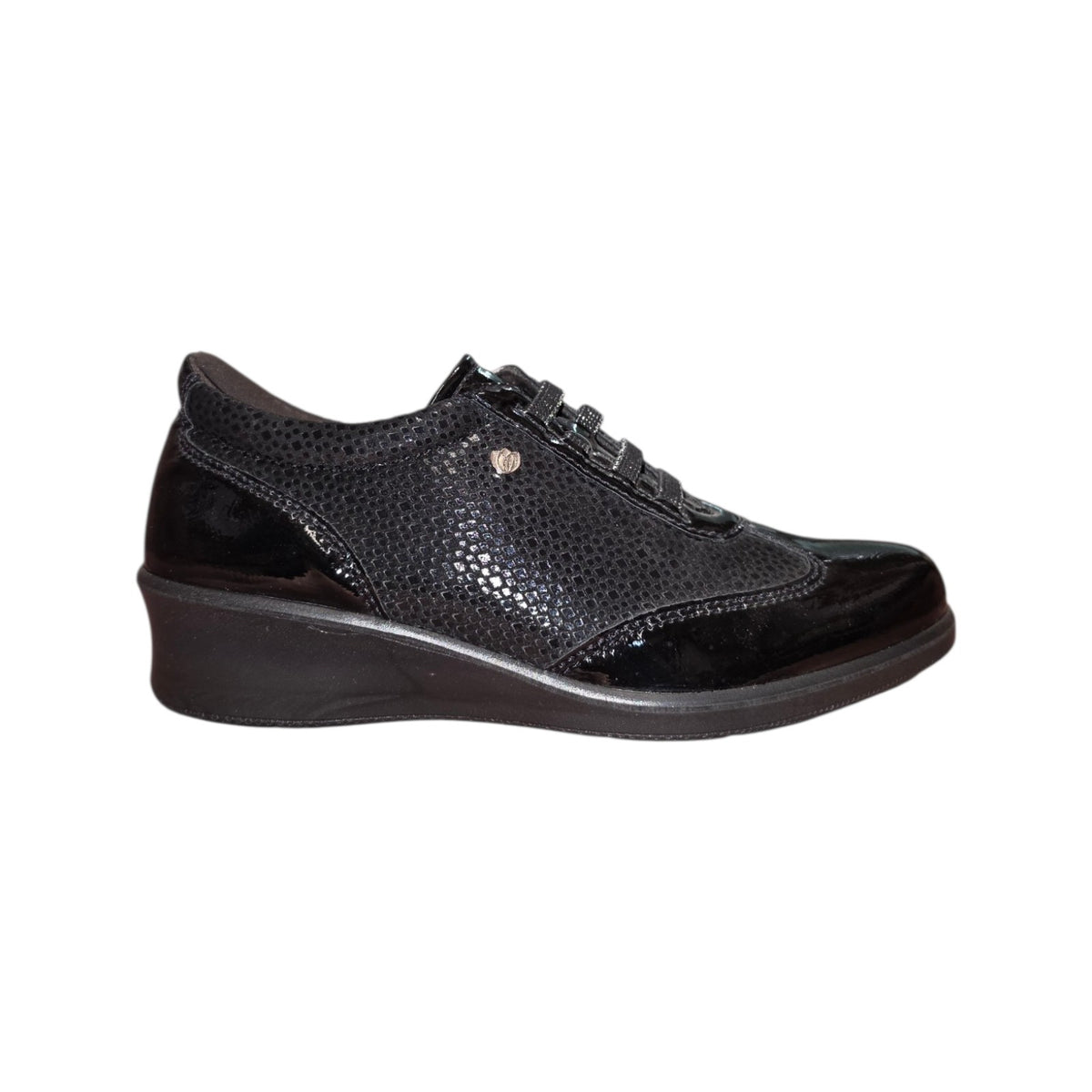 Laura Azzana | Scarpa donna nera traforata con lacci e zeppa