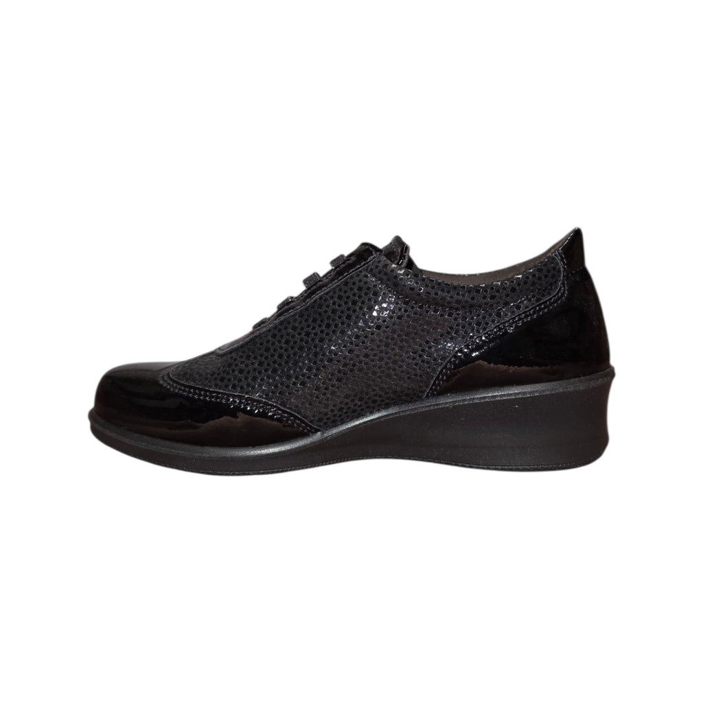 Laura Azzana | Scarpa donna nera traforata con lacci e zeppa