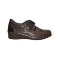 Laura Azzana | Scarpa donna marrone traforata con chiusura a strappo