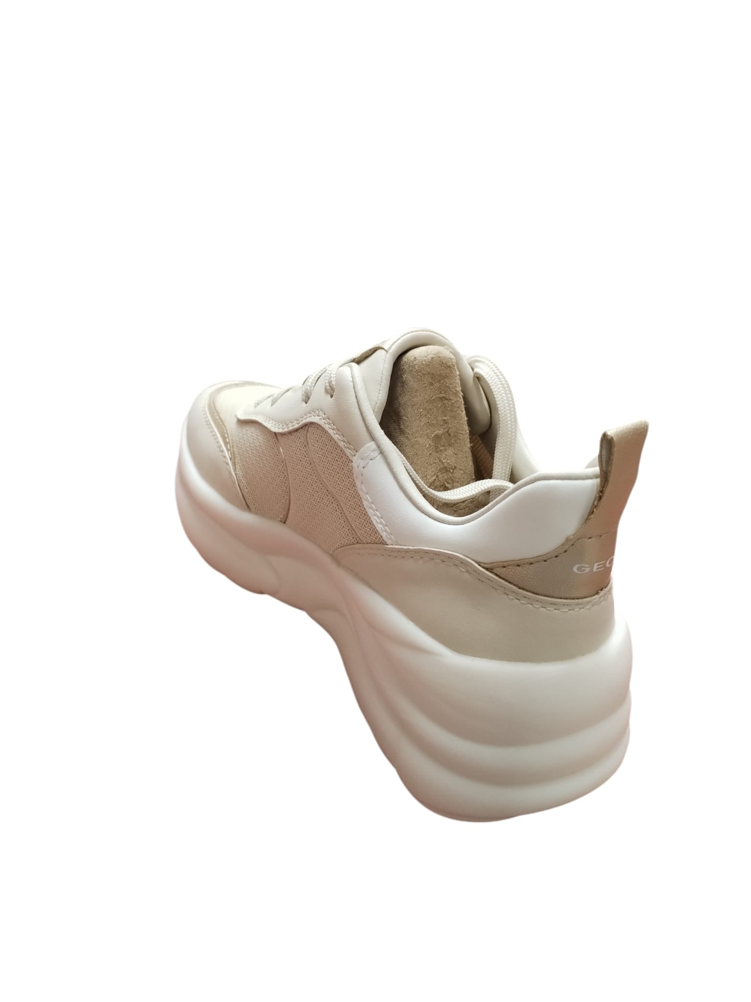 Sneakers Donna Geox Beige Traspiranti con Suola Alta